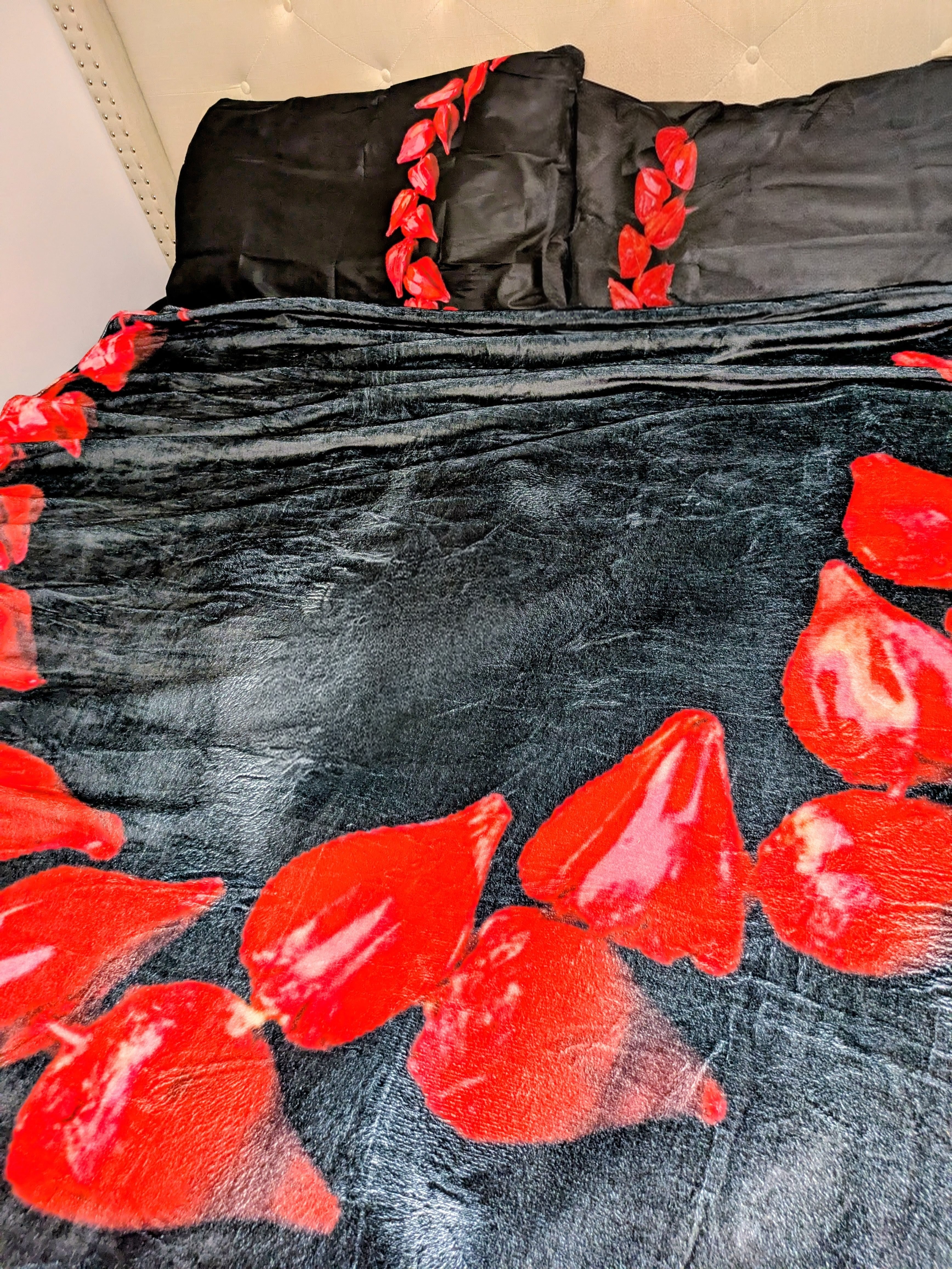 Chiefs Necklace Bedding Set